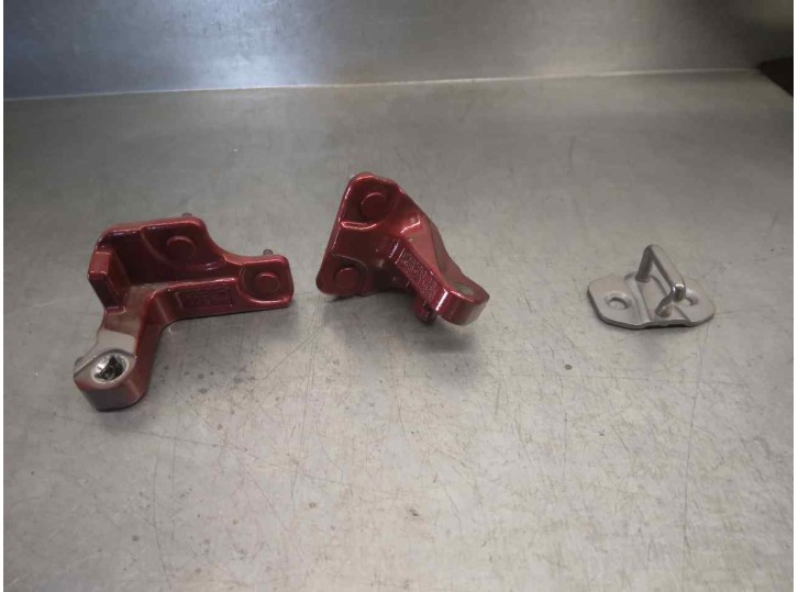 Replacement door hinge for Mercedes-Benz E-Class Saloon (W213) E 220 d (213.004) OEM IAM reference A0997230500 