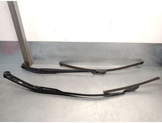 Recambio de brazo limpia delantero derecho para kia cee´d (jd) 1.6 crdi 136 referencia OEM IAM 98310A2000 98310A2000 