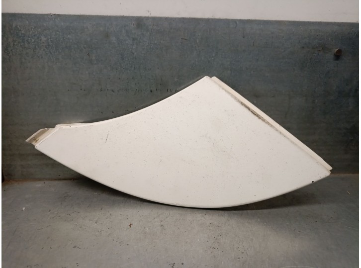 Recambio de molduras delanteras para peugeot boxer furgoneta 2.2 hdi 100 referencia OEM IAM 1306530070  