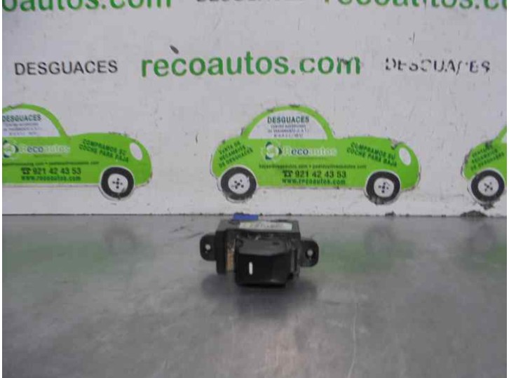 Recambio de mando elevalunas delantero derecho para kia rio 1.1 crdi cat referencia OEM IAM 935751W010  