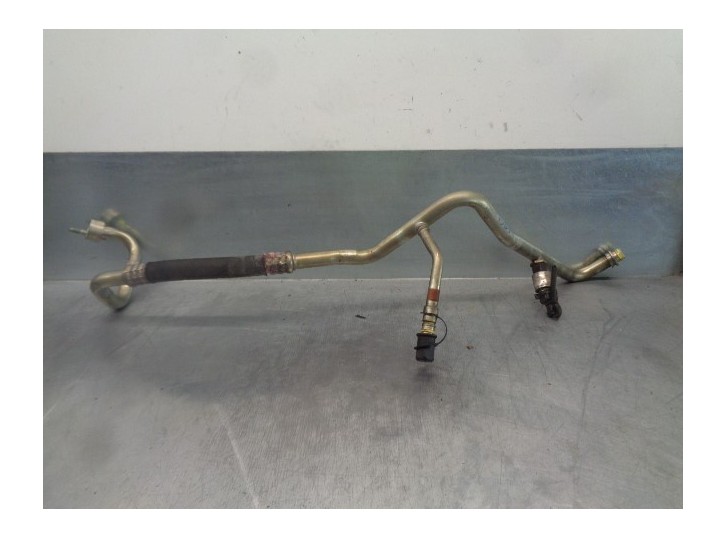 Replacement air conditioning hoses for Volvo V50 Estate D5 Edition R-Design OEM IAM reference 31320442 