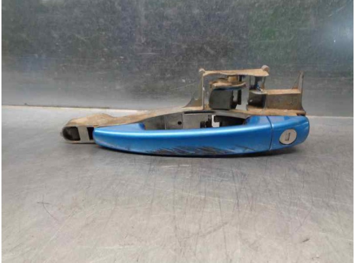 Recambio de maneta exterior delantera izquierda para peugeot 208 1.2 16v vti referencia OEM IAM 9680168680  