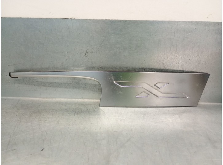 Replacement trim molding for Seat Arona (KJ7, KJP) 1.0 TSI OEM IAM reference 6F9853378F 6F9853378F 