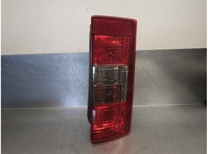 Recambio de piloto trasero derecho para opel combo (corsa c) familiar referencia OEM IAM 09199763 5 PUERTAS