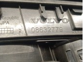 Recambio de consola para volvo v40 hatchback (525) d2 referencia OEM IAM 08632777 8632776 