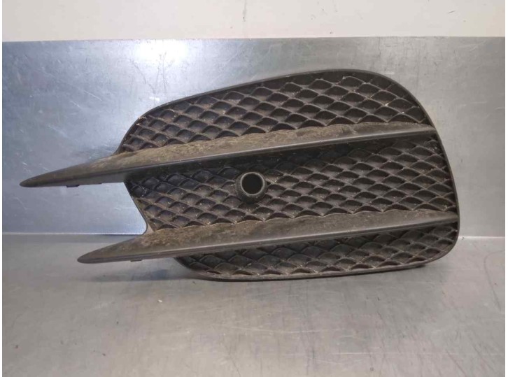 Recambio de rejilla delantera para mercedes-benz clase e lim. (w213) e 220 d (213.004) referencia OEM IAM A2138856700 