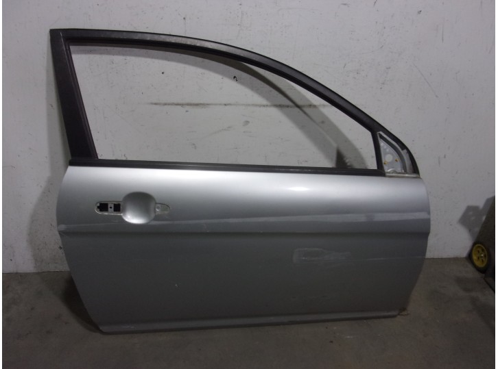Recambio de puerta delantera derecha para hyundai accent (mc) 1.5 crdi cat referencia OEM IAM 760041E210 GRIS 3 PUERTAS