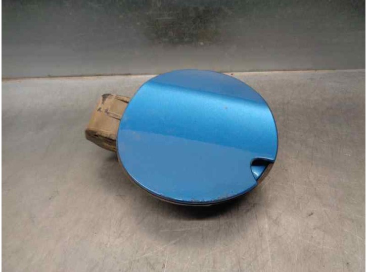 Recambio de tapa exterior combustible para peugeot 208 1.2 16v vti referencia OEM IAM 9673904880 