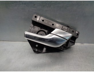 Recambio de maneta interior delantera derecha para land rover evoque 2.2 td4 cat referencia OEM IAM BJ3222600AA 8X2322600AE 