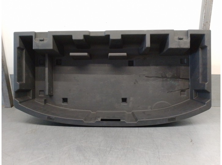 Recambio de bandeja trasera para suzuki splash a5b 1.0 12v cat referencia OEM IAM 7545051 