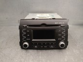 Replacement audio system / radio CD for Kia Sorento II (XM) 2.2 CRDi OEM IAM reference 961402P800AMCA 961402P800CA MOBIS