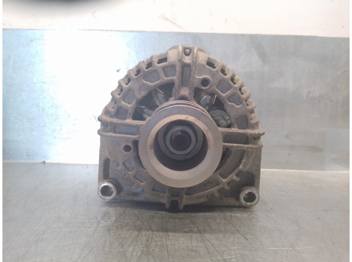 Recambio de alternador para opel astra h berlina 1.6 16v referencia OEM IAM 55556067 0124425020 BOSCH