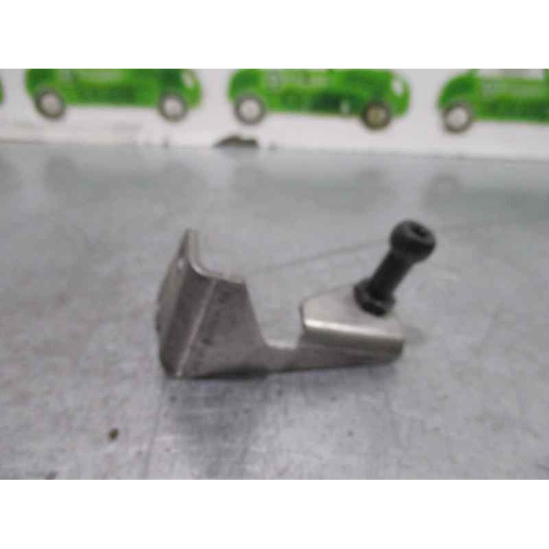 Recambio de tapa motor para mercedes-benz clase b (w246) 2.1 cdi cat referencia OEM IAM A6510109915  