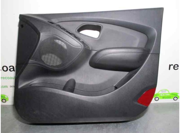 Recambio de guarnecido puerta delantera derecha para hyundai ix35 1.7 crdi cat referencia OEM IAM 823402Y000  