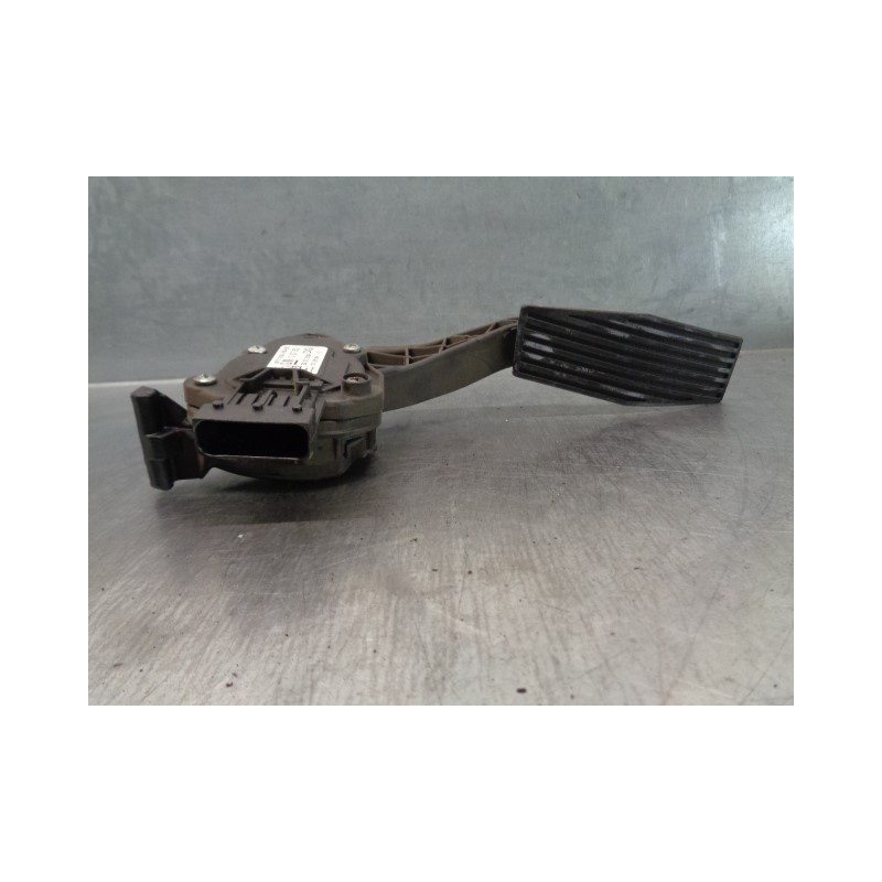 Recambio de potenciometro pedal para opel insignia sports tourer cosmo referencia OEM IAM 13237352 6PV00976500 HELLA