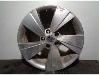 Recambio de llanta para skoda superb (3v3) 2.0 tdi referencia OEM IAM 3V0601025AB R177JX17H2ET40 
