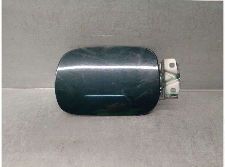 Replacement exterior fuel cap for Volvo S40 saloon 1.6 cat OEM IAM reference 30865497 