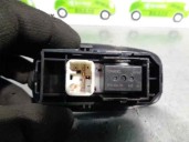 Recambio de mando elevalunas trasero izquierdo para lexus is200 (gxe10) 2.0 cat referencia OEM IAM 8403053010C0  