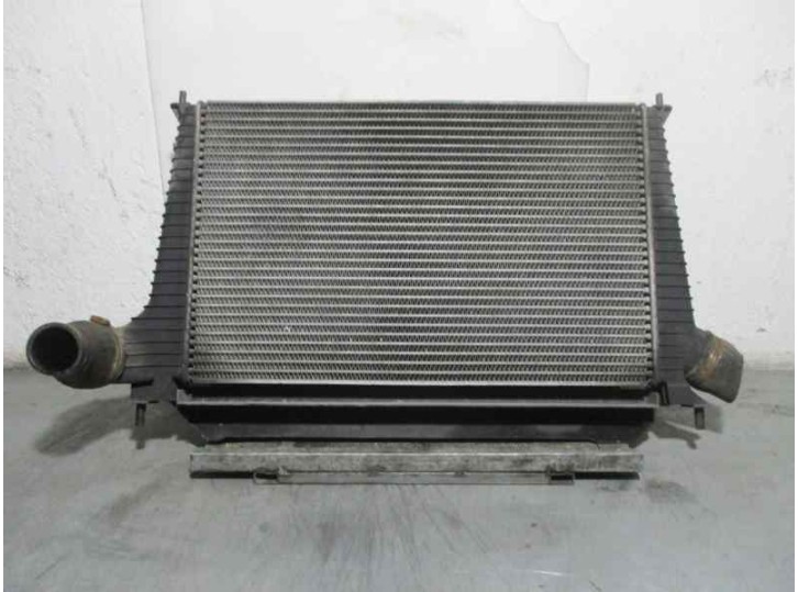 Recambio de intercooler para saab 9-5 familiar 2.2 tid cat referencia OEM IAM 4726568  020415 VALEO