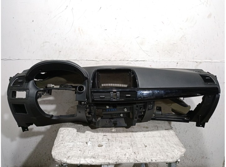 Recambio de salpicadero para mazda cx-5 (ke, gh) 2.2 d (ke2fw) referencia OEM IAM KD4560400E02 KD4560400E02 
