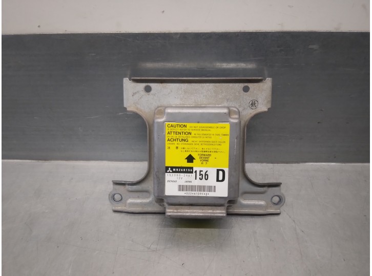 Recambio de centralita airbag para mitsubishi montero (v20/v40) 2.8 turbodiesel referencia OEM IAM MR268156 1523002461 DENSO
