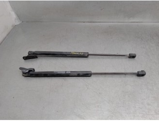 Replacement trunk / tailgate dampers for Kia Sportage 1.7 CRDi CAT OEM IAM reference 817803W000 