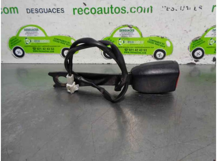 Recambio de enganche cinturon para lexus is200 (gxe10) 2.0 cat referencia OEM IAM D016001 