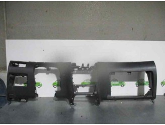 Recambio de salpicadero para toyota corolla (e12) 2.0 turbodiesel cat referencia OEM IAM 5530212030B0 PARTE INFERIOR 