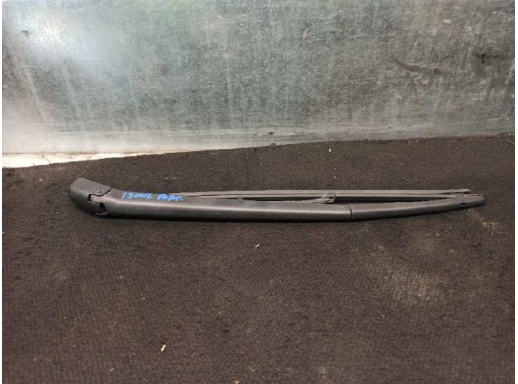 Recambio de brazo limpia trasero para fiat bravo (182) 1.4 12v cat referencia OEM IAM 