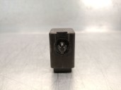 Replacement relay for kia cee´d (jd) 1.6 crdi 136 OEM IAM reference 952402W100 952402W100 