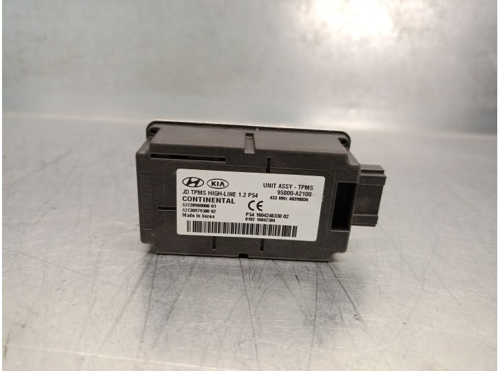 Recambio de modulo electronico para kia cee´d (jd) 1.6 crdi 136 referencia OEM IAM 95800A2100 