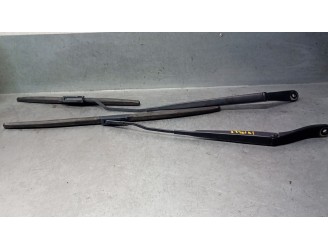 Recambio de brazo limpia delantero derecho para citroën ds3 1.2 12v e-thp referencia OEM IAM 6429HG 6429HG 