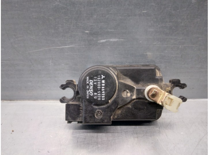 Recambio de motor cierre centralizado trasero izquierdo para mitsubishi montero (v20/v40) 2.8 turbodiesel referencia OEM IAM MB6