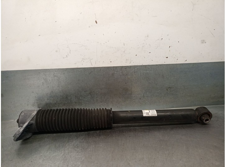 Replacement rear left shock absorber for Kia Sportage IV (QL, QLE) 1.6 GDi OEM IAM reference 55300F1000 55311F1000 