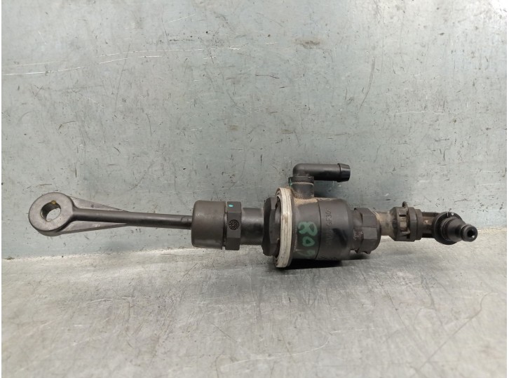 Recambio de bombin embrague para kia cee´d (jd) 1.6 crdi 136 referencia OEM IAM 416053Z100 