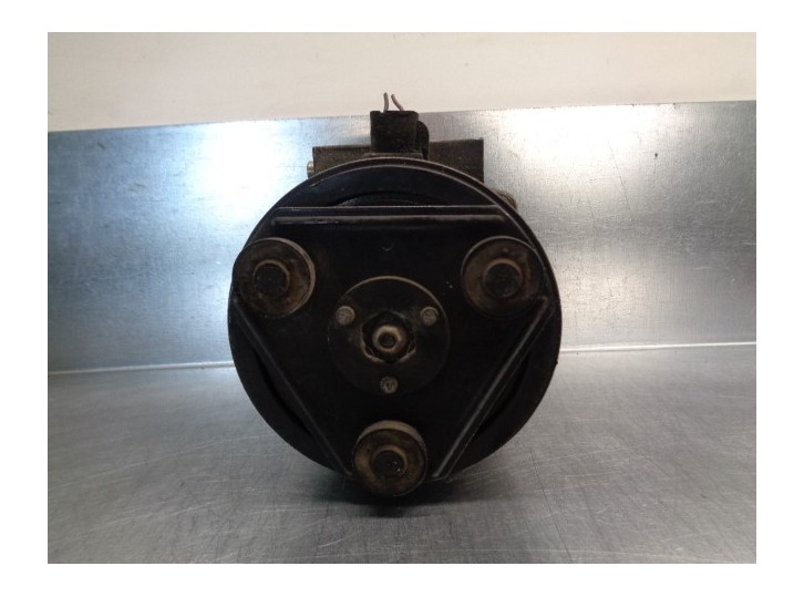 Recambio de compresor aire acondicionado para ford escort berl./turnier 1.8 turbodiesel cat referencia OEM IAM 1406107 