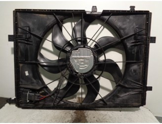 Recambio de electroventilador para mercedes-benz clase e lim. (w213) e 220 d (213.004) referencia OEM IAM A0999061000 0130708401