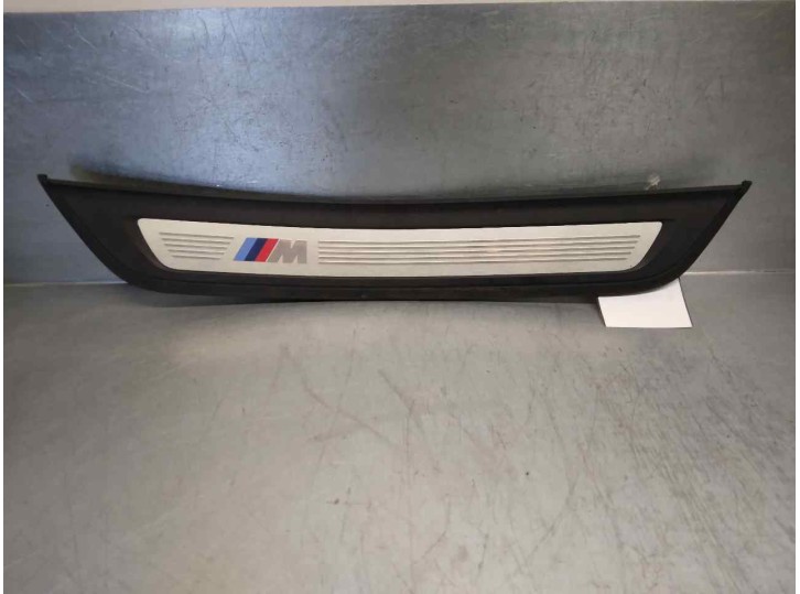 Recambio de molduras traseras para fiat tipo ii (357) fam easy referencia OEM IAM 9447021 4 PUERTAS
