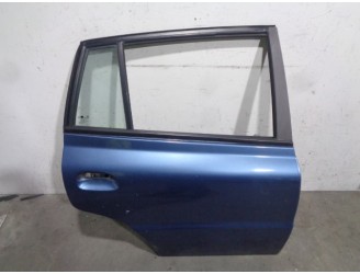 Recambio de puerta trasera derecha para kia rio i hatchback (dc) 1.5 16v referencia OEM IAM K34W72020A AZUL 5 PUERTAS