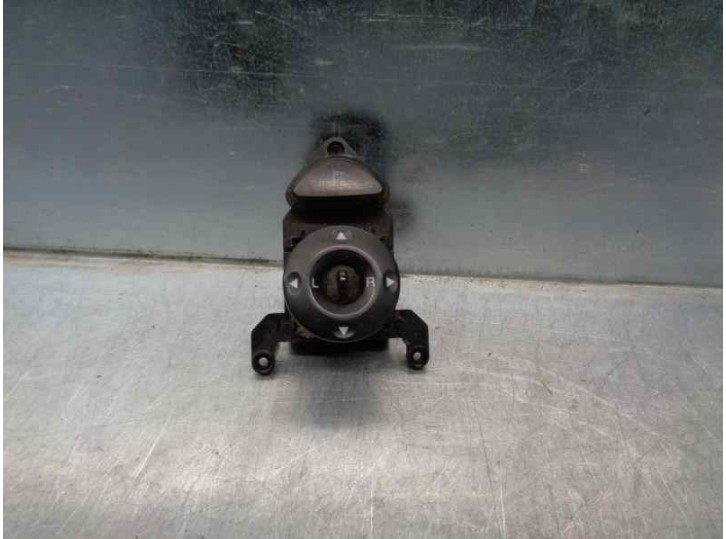 Recambio de mando retrovisor para hyundai santa fe (bm) 2.2 crdi cat referencia OEM IAM 371480  