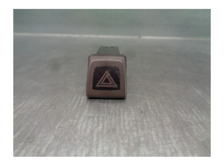 Recambio de warning para volvo v50 familiar d5 edition r-design referencia OEM IAM 30739296  