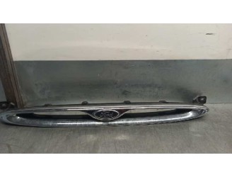 Recambio de rejilla delantera para ford escort berlina 1.6 referencia OEM IAM 95AB8200CC  