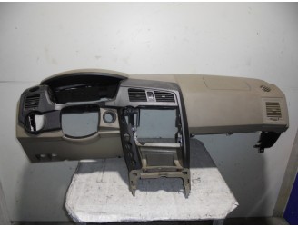 Recambio de salpicadero para ssangyong kyron 2.0 referencia OEM IAM 7650A09012EAN BEIGE 