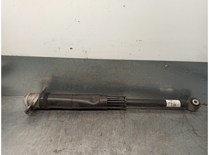 Recambio de amortiguador trasero derecho para volkswagen polo advance referencia OEM IAM 2Q0512013BE 801402002175 ZF