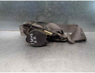 Replacement front right seat belt for Nissan Terrano/Terrano II (R20) 2.7 Turbodiesel OEM IAM reference 868440F