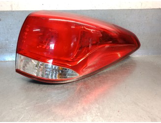 Recambio de piloto trasero derecho para kia carens iv 1.7 crdi referencia OEM IAM 92402A4020 92402A4020 