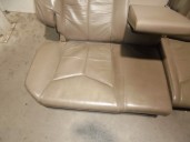 Recambio de asientos traseros para ssangyong kyron 2.0 referencia OEM IAM  CUERO MARRON GRISACEO 5 PUERTAS