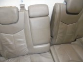 Recambio de asientos traseros para ssangyong kyron 2.0 referencia OEM IAM CUERO MARRON GRISACEO 5 PUERTAS