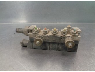 Recambio de valvula aire adicional para mercedes-benz clase s (w220) berlina 5.0 v8 24v cat referencia OEM IAM A2203200258  