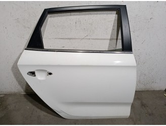 Recambio de puerta trasera derecha para kia carens iv 1.7 crdi referencia OEM IAM 77004A4000 77004A4000 